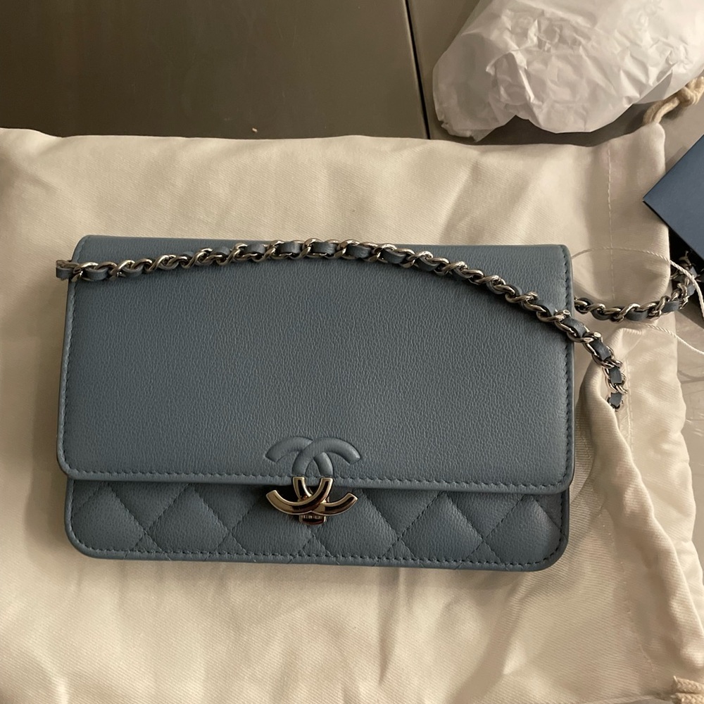 Chanel WOC wallet on chain